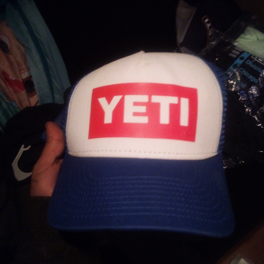 brand new yeti with tags in bag